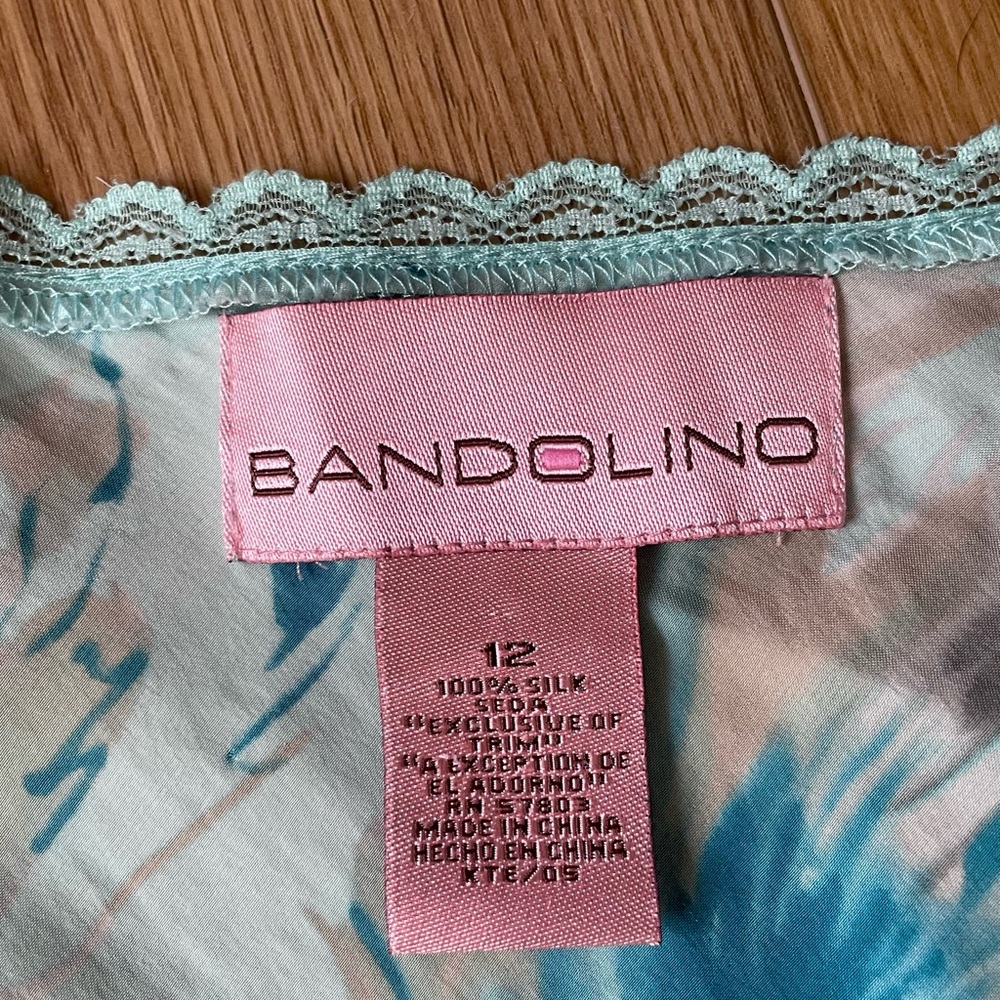 Bandolino silk floral blouse, size 12 - Picture 3 of 9